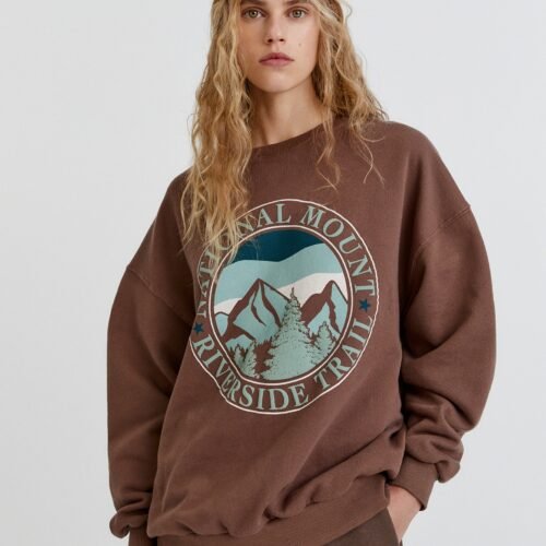 Brown Mountain Graphic Sweatshirt